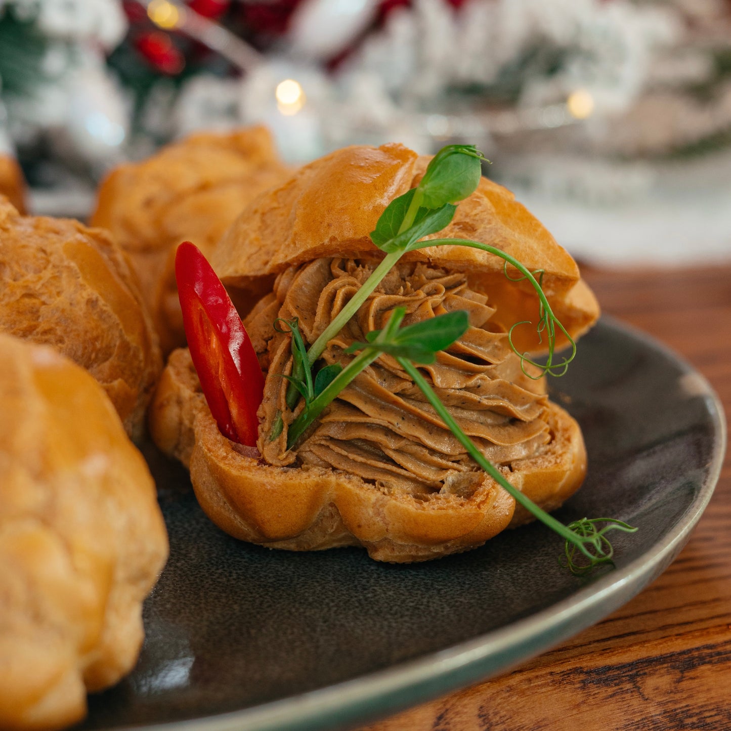 Профітроль із фірмовим паштетним мусом