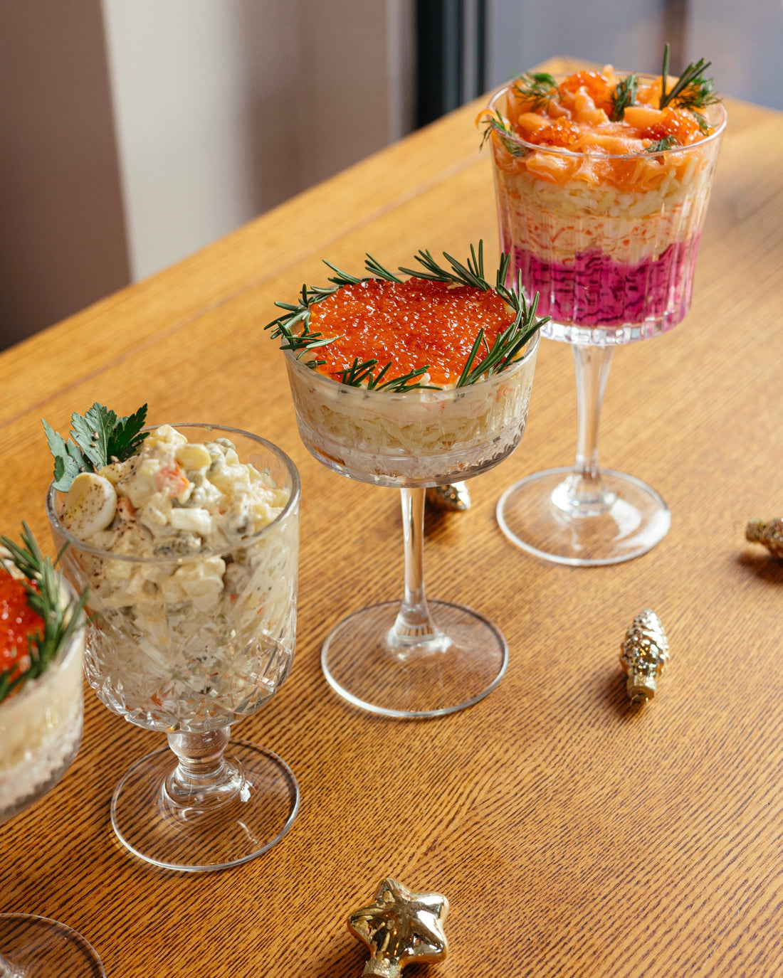 Фуршетне меню на Новий рік 2025: стильні та смачні ідеї закусок з доставкою по Харкову