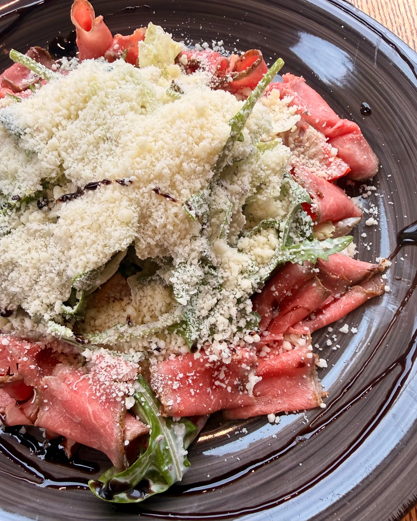 Салат з ростбіфом під трюфельним соусом