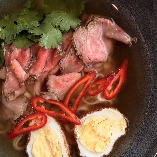 фо-бо тайський суп