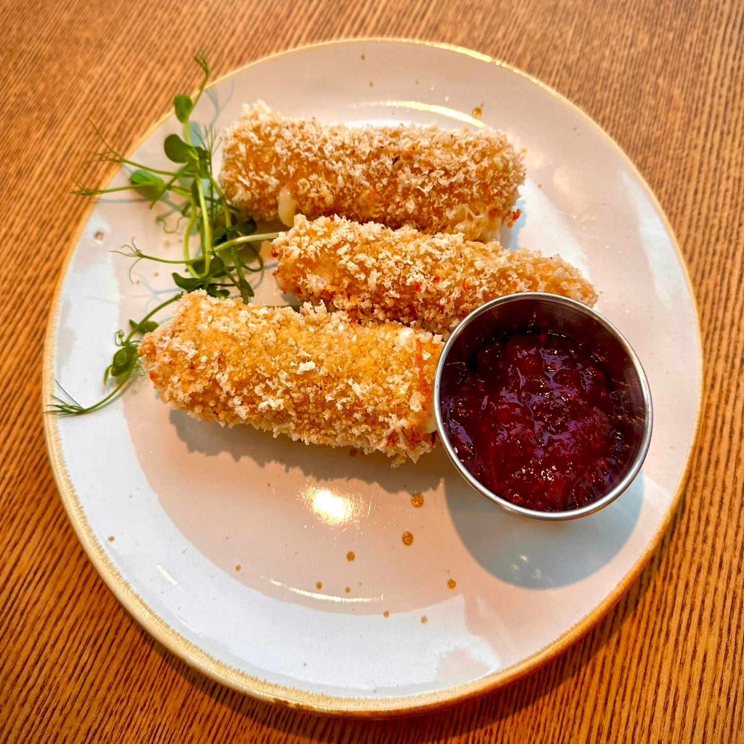 Сирні палички в сухарях панко